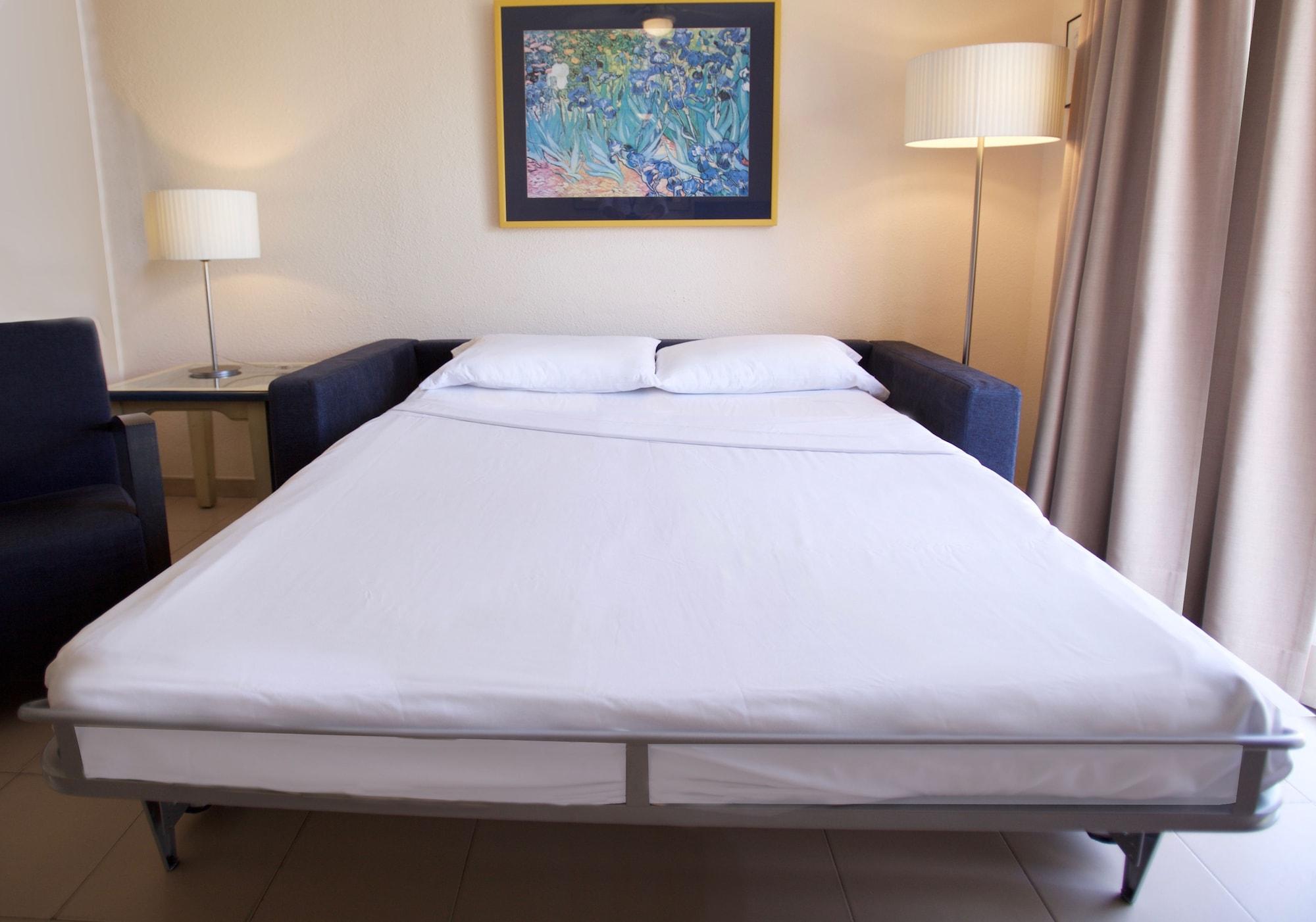 Clc Benal Beach Aparthotel Benalmadena Luaran gambar