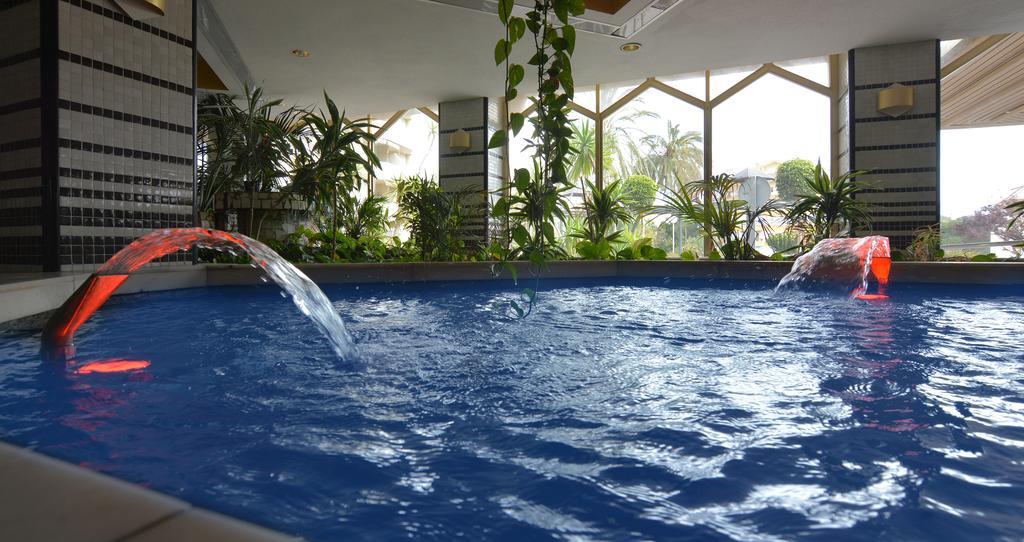 Clc Benal Beach Aparthotel Benalmadena Luaran gambar