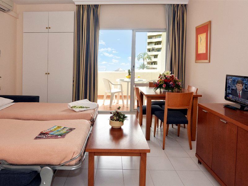 Clc Benal Beach Aparthotel Benalmadena Luaran gambar